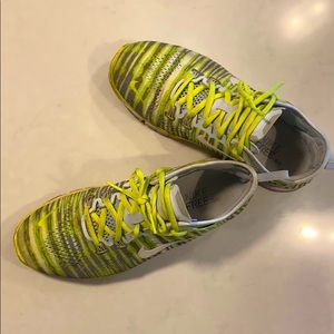 Women’s Nike shoes ❤️ Free 5.0 Neon 🏋️‍♀️